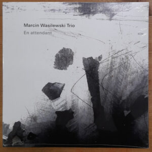 Marcin Wasilewski Trio: En Attendant